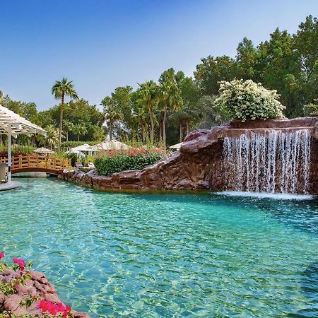 The Ritz-Carlton, Doha Hotel Luaran gambar The Falls at Encore