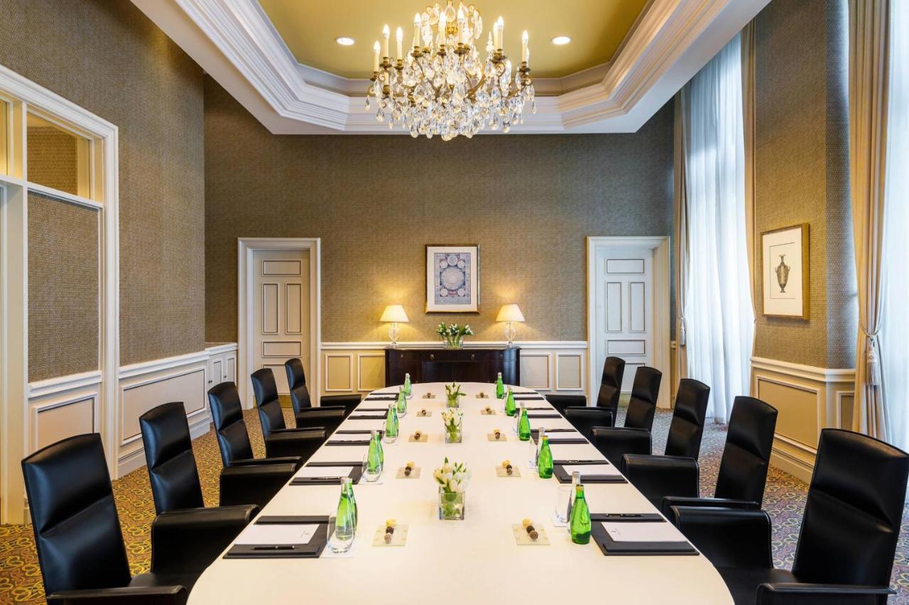 The Ritz-Carlton, Doha Hotel Luaran gambar Boardroom