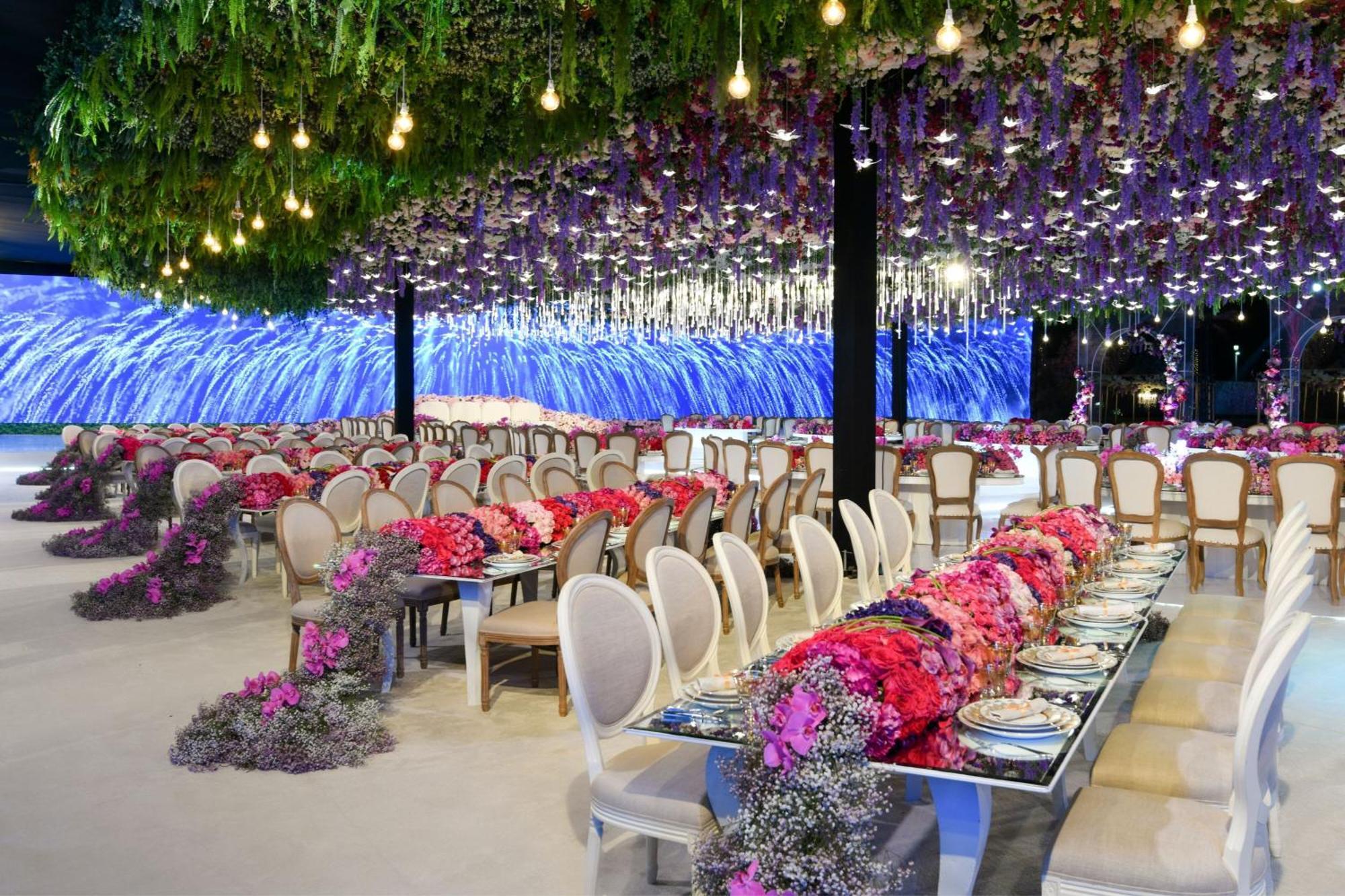 The Ritz-Carlton, Doha Hotel Luaran gambar The interior of the tent